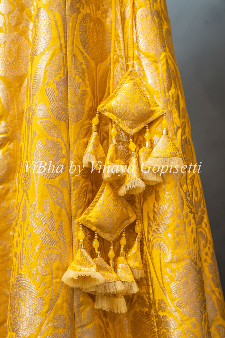 Yellow and White Banarasi Silk Lehenga With White Dupatta
