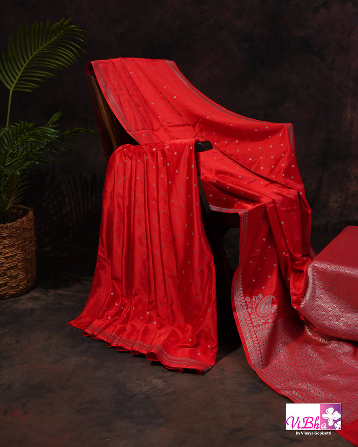 Red small butta Marshu Silk