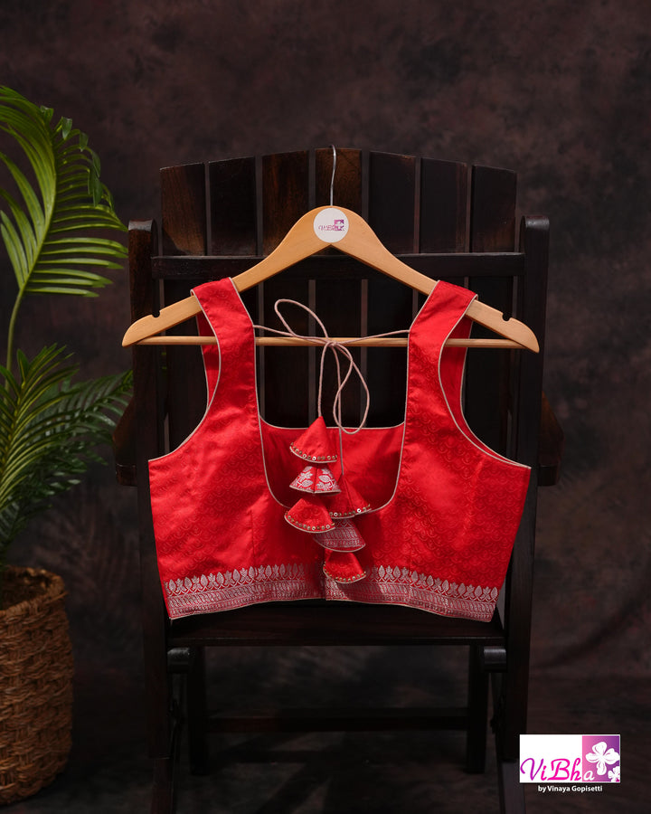 Red small butta Marshu Silk