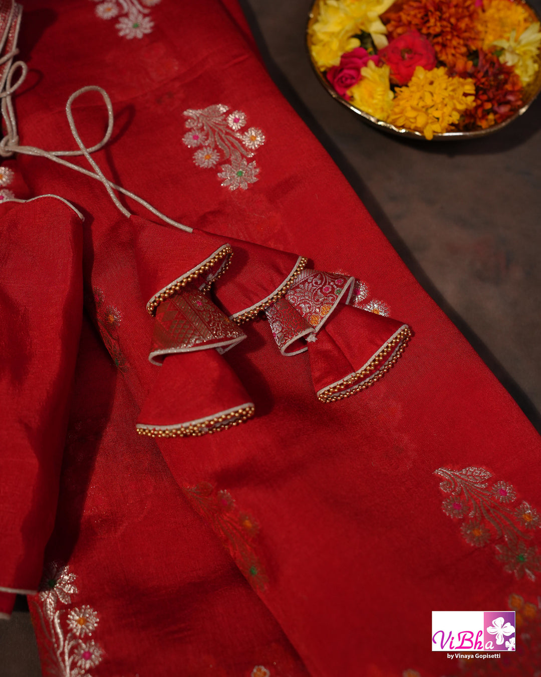 Red Meenakari Cora