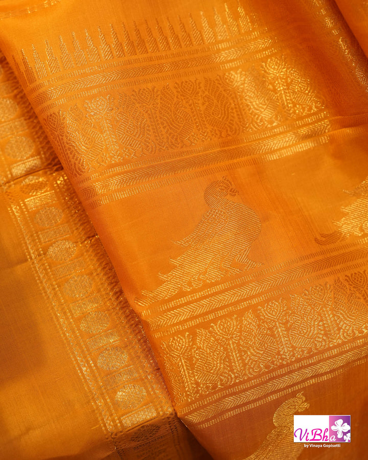 Yellow Gold gap  Border