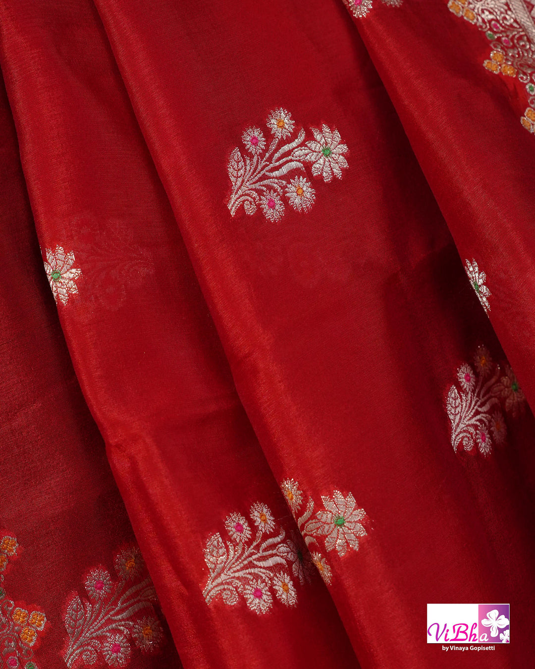 Red Meenakari Cora