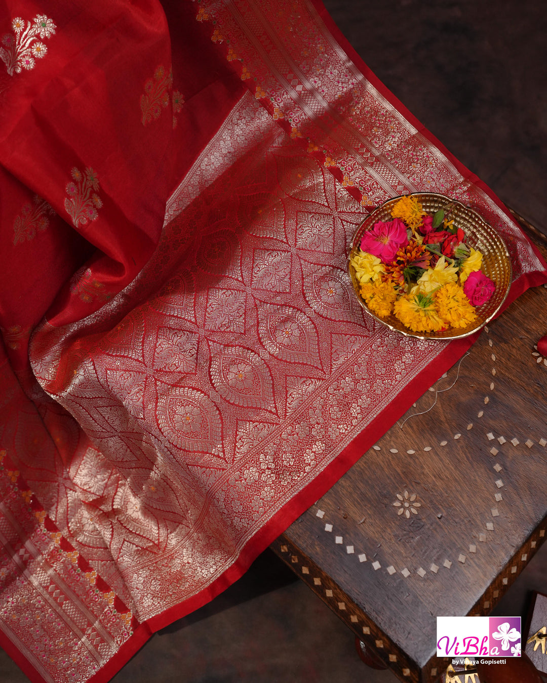 Red Meenakari Cora