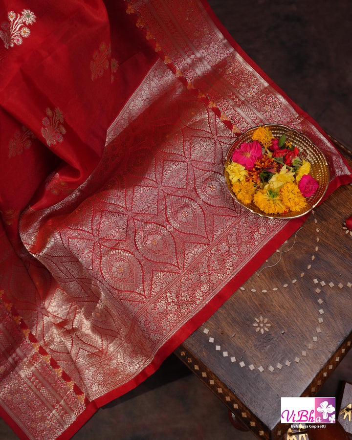 Red Meenakari Cora