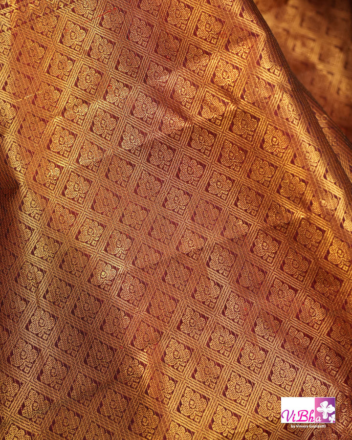 Vairoosi Self - Brown