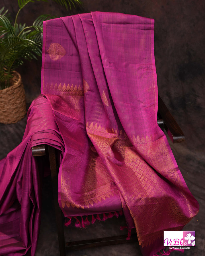 Vairoosi Self - Magenta