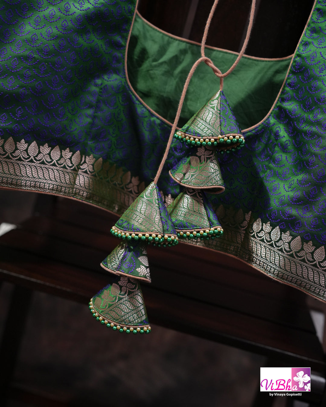 Dual tone Peacock green katan sik