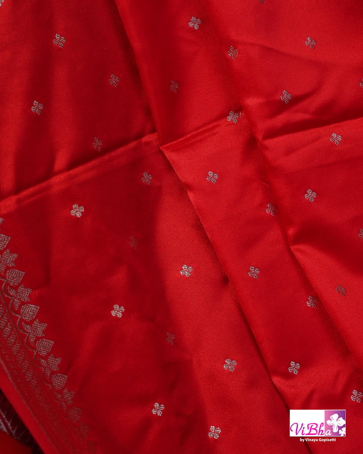 Red small butta Marshu Silk