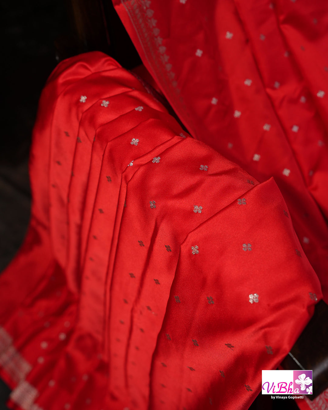 Red small butta Marshu Silk
