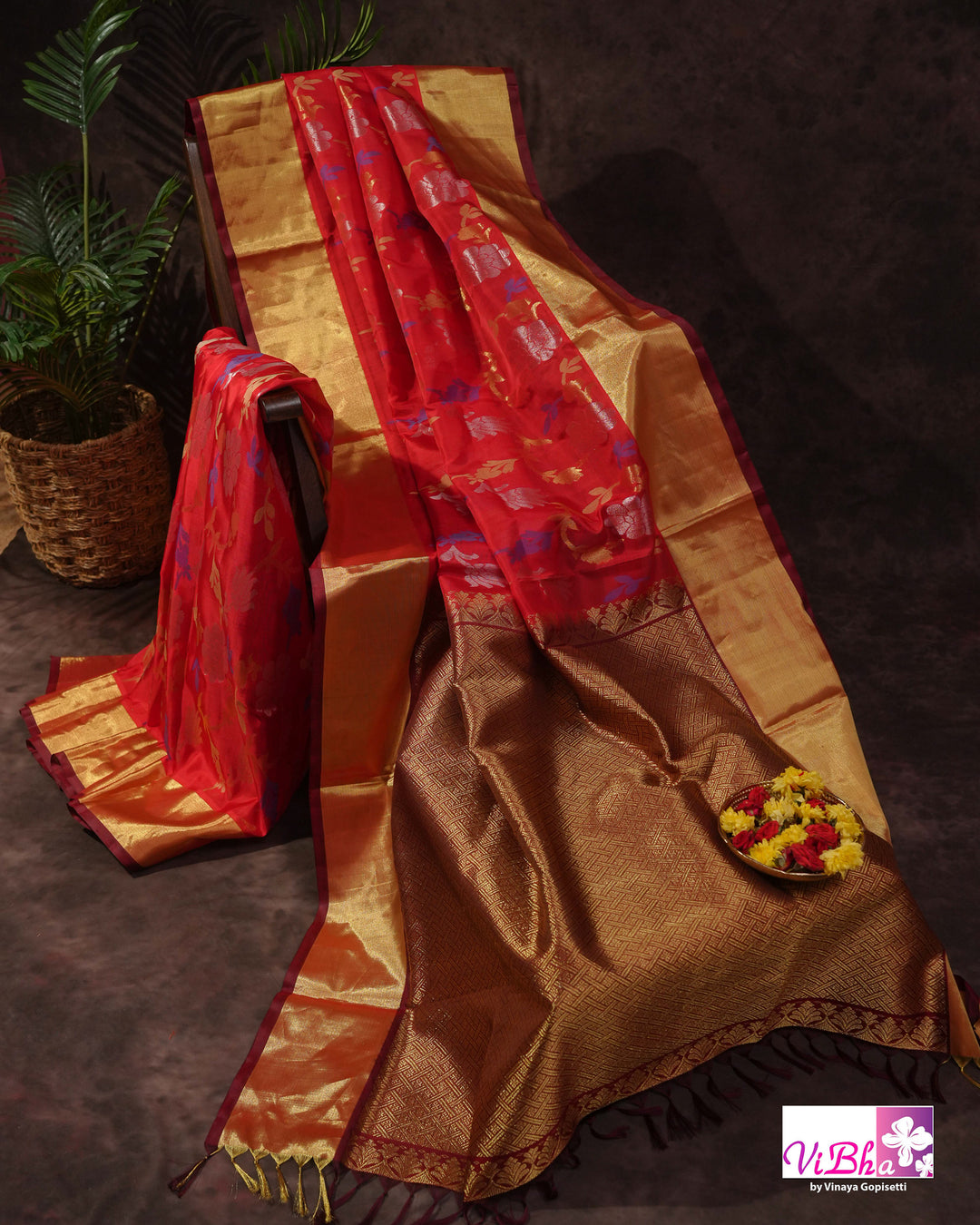 Red Jamdani Kalanjali Motif Venkatagiri Silk Saree with Maroon Blouse