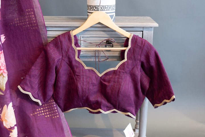 Plum  Floral Print Jute Tussar Silk Saree And Blouse