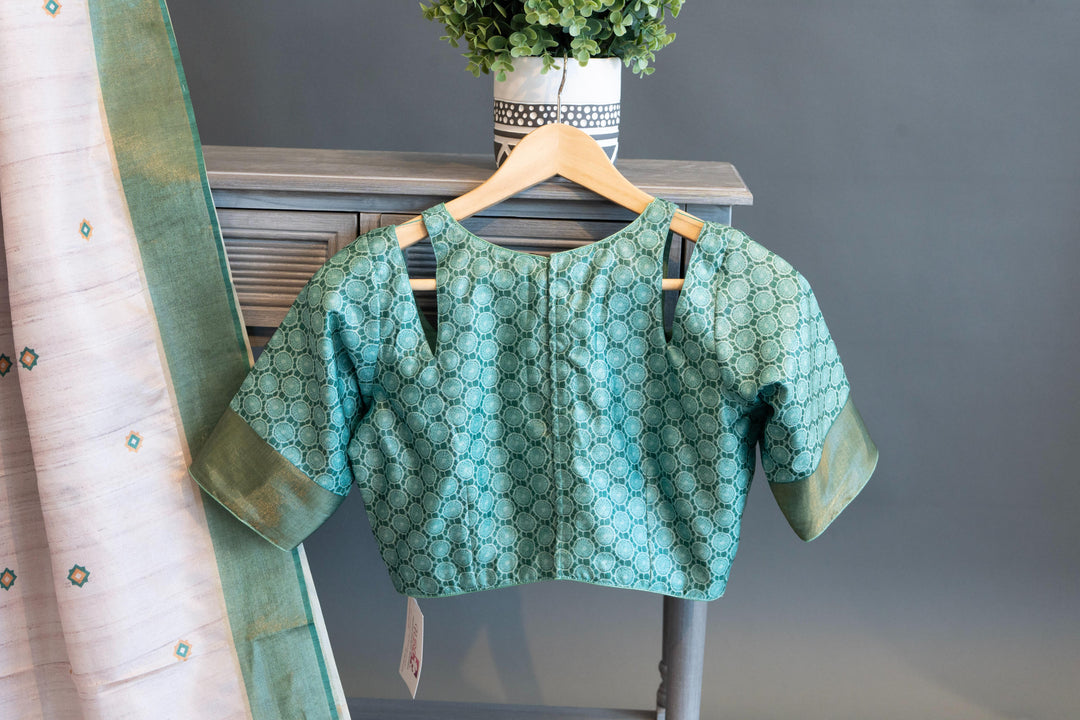 Cream And Green Tussar Silk Saree And Blouse With Floral Print