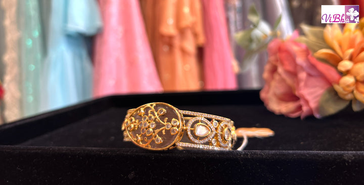 Gray stone with Uncut Diamonds kada