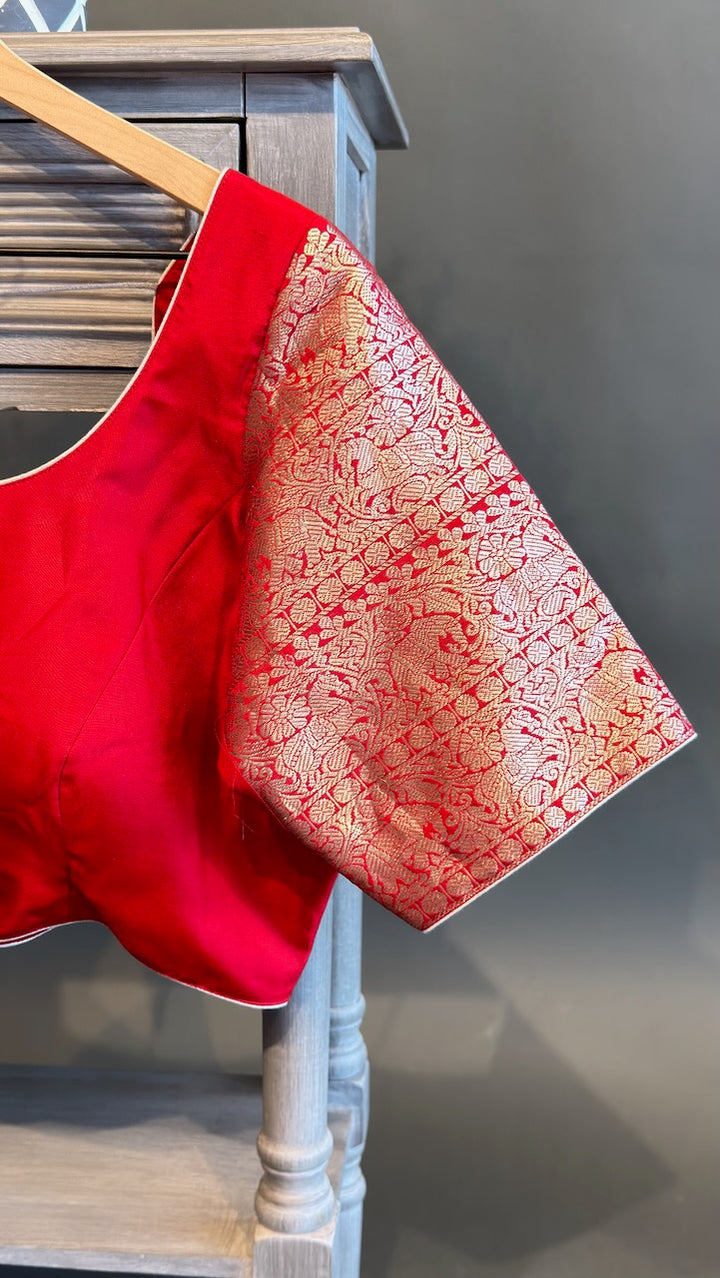 Black And Red Venkatagiri Silk Saree And Blouse