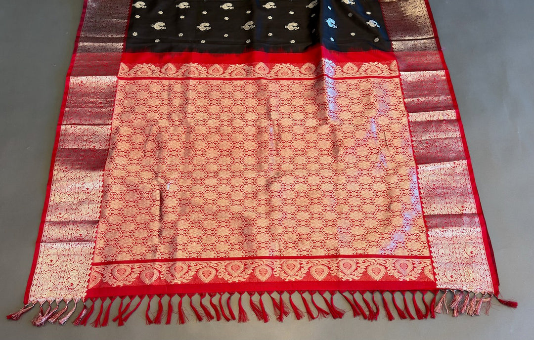 Black And Red Venkatagiri Silk Saree And Blouse
