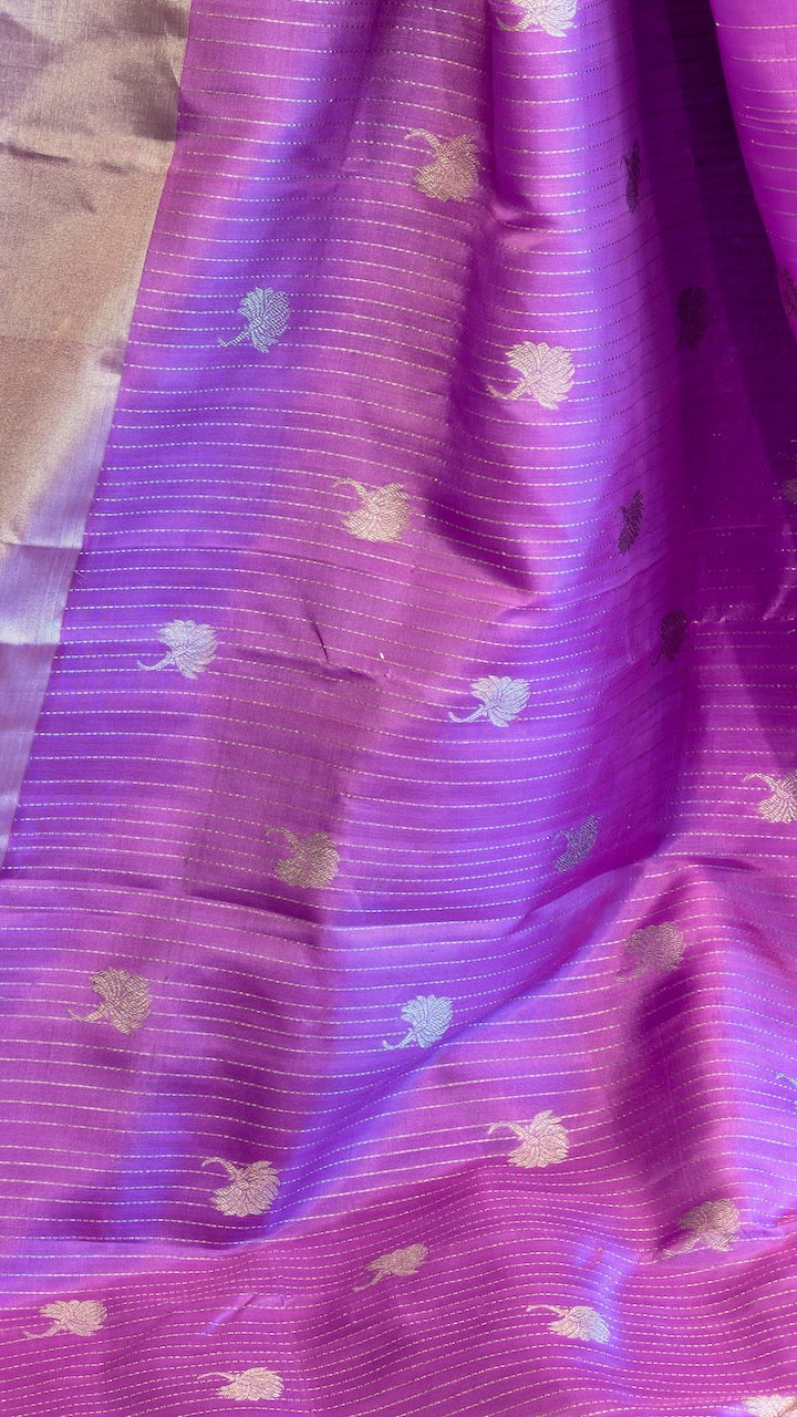 Onion Pink And Grey Venkatagiri Silk Saree And Blouse With Kaddi Borders