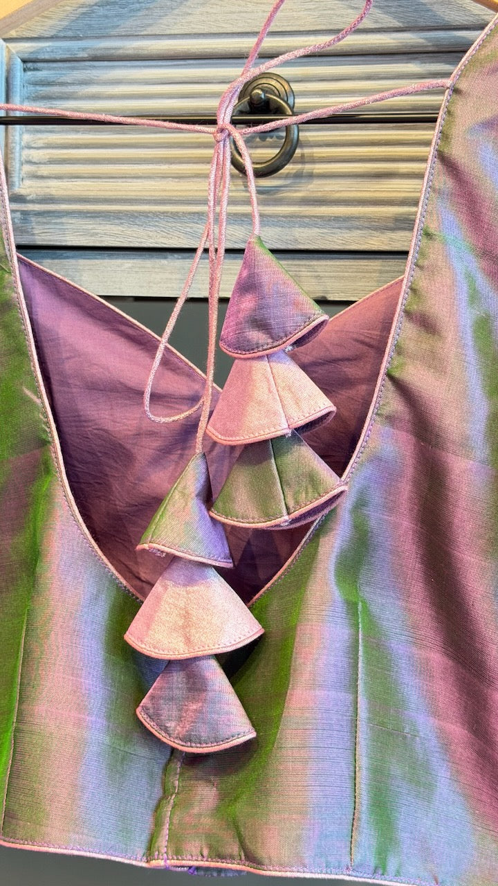 Onion Pink And Grey Venkatagiri Silk Saree And Blouse With Kaddi Borders