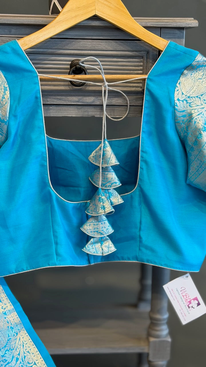 Lavender and Light Blue Venkatagiri Silk Saree And Blouse