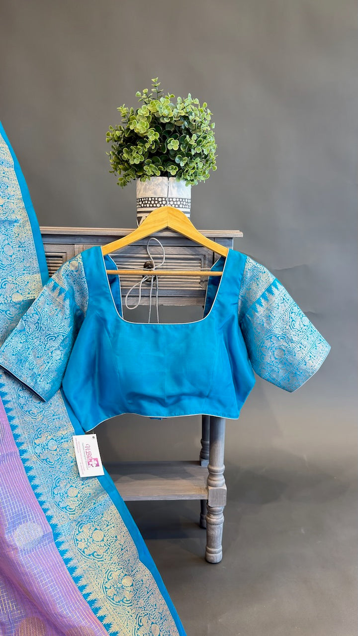 Lavender and Light Blue Small Checks Venkatagiri Silk Saree And Blouse