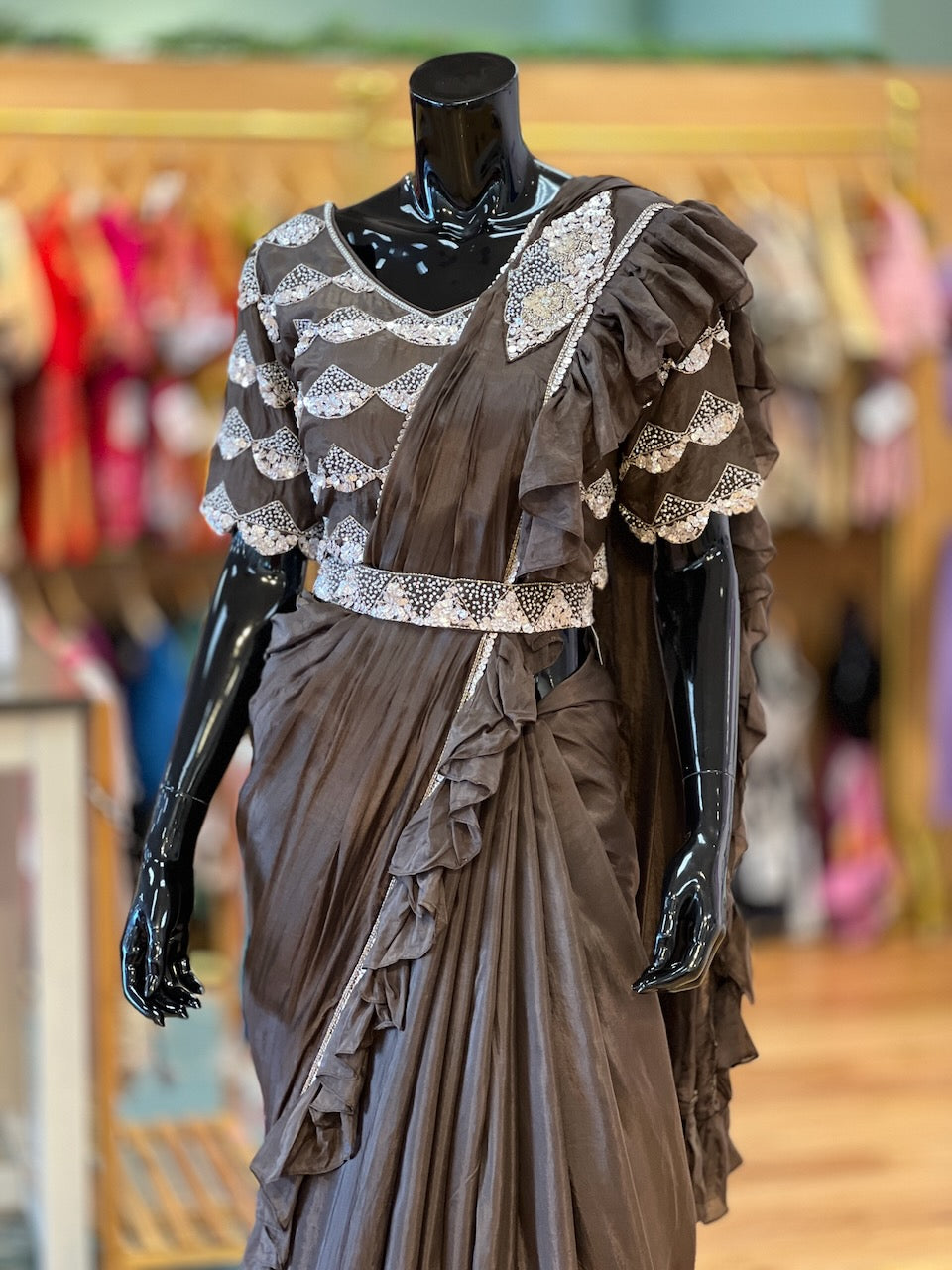 Olive-Brown Saree With Pre-pleated Pallu And Embroidered Blouse With Belt