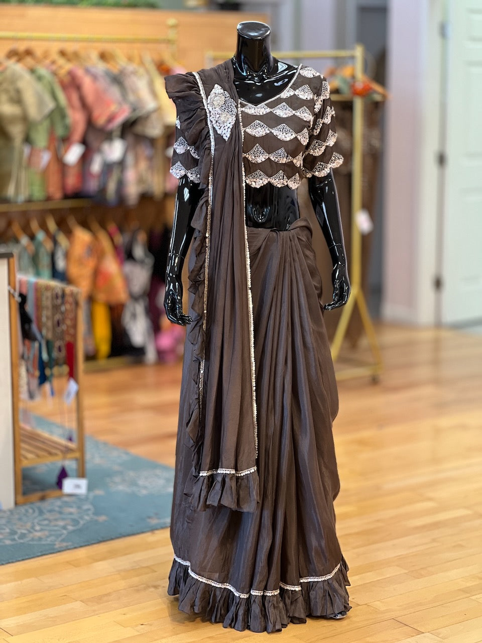 Olive-Brown Saree With Pre-pleated Pallu And Embroidered Blouse With Belt