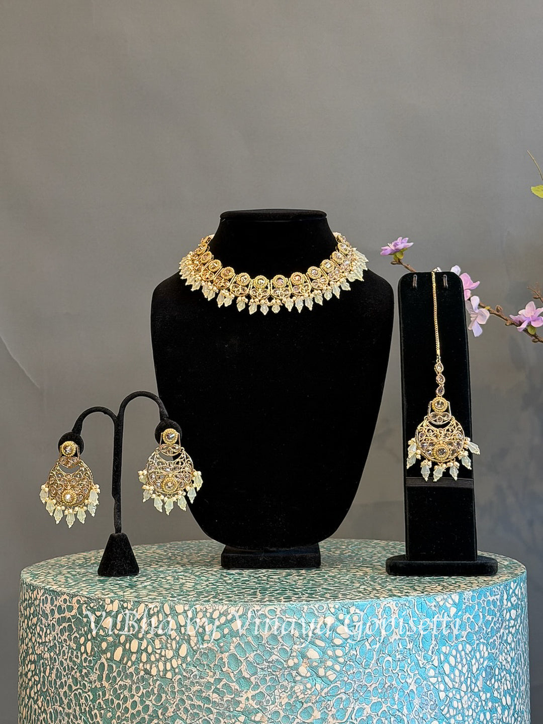 Gold Finish Clear Stone and Pale Yellow Bead Choker Set with Maang Tikka
